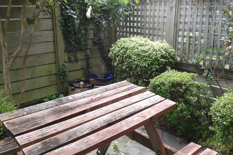 Photo of property in 10 Colombo Street, Hokowhitu, Palmerston North, 4410