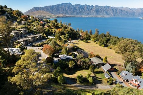 Photo of property in 81 Arawata Terrace, Sunshine Bay, Queenstown, 9300