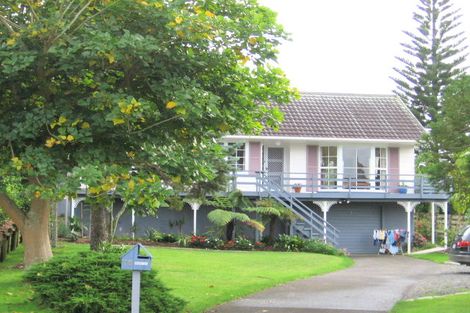 Photo of property in 78 Rosario Crescent, Red Beach, 0932