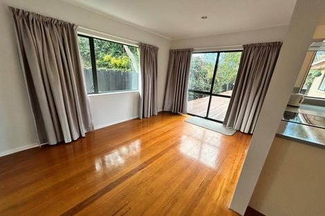 Photo of property in 72 Konini Road, Titirangi, Auckland, 0604