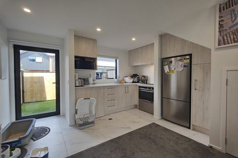 Photo of property in 2/14 Biddle Crescent, Taita, Lower Hutt, 5011