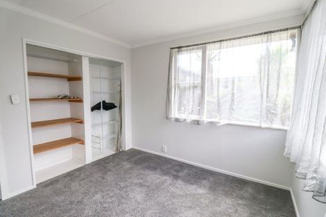 Photo of property in 143 Ruamahanga Crescent, Terrace End, Palmerston North, 4410