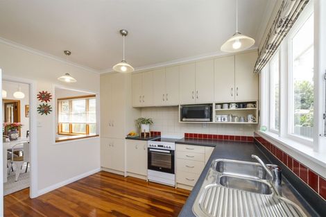 Photo of property in 25 Forbury Avenue, Takaro, Palmerston North, 4412