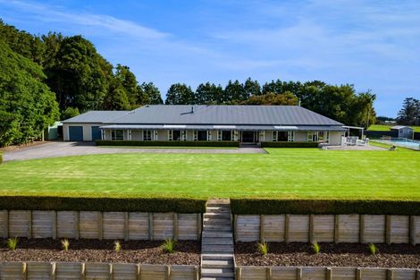 Photo of property in 80 Clearview Road, Lepperton, New Plymouth, 4373