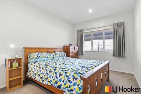 Photo of property in 3 Drumkeen Place, Rosehill, Papakura, 2113