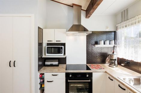 Photo of property in 12b Oxford Street, Marton, 4710