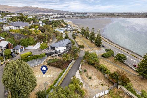 Photo of property in 4 The Brae, Mount Pleasant, Christchurch, 8081
