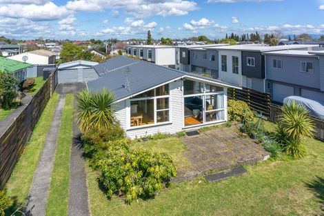 Photo of property in 146 Old Farm Road, Hamilton East, Hamilton, 3216