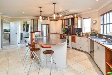 Photo of property in 53 Keywella Drive, Conifer Grove, Takanini, 2112