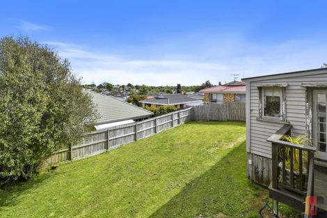 Photo of property in 8 Wautaiti Drive, Riverhead, 0820