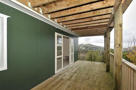 Photo of property in 41 Chartwell Drive, Crofton Downs, Wellington, 6035