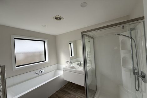 Photo of property in 46 Marbleleaf Lane, Albert Town, Wanaka, 9305