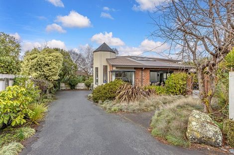 Photo of property in 212 Grahams Road, Burnside, Christchurch, 8053