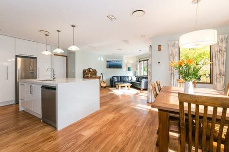 Photo of property in 14 Washington Place, Havelock North, 4130
