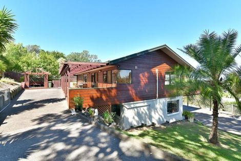 Photo of property in 20 John Road, Stanmore Bay, Whangaparaoa, 0932