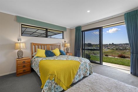 Photo of property in 73 Hawkridge Heights, Bethlehem, Tauranga, 3110