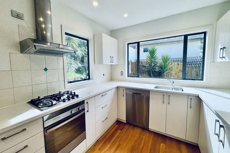 Photo of property in 35 John Court Street, Birkenhead, Auckland, 0626