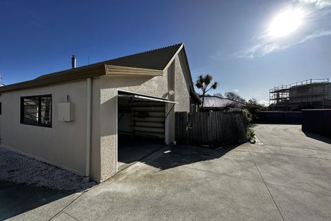 Photo of property in 63 Beachville Road, Redcliffs, Christchurch, 8081