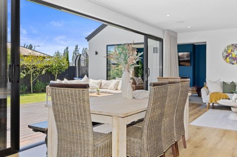 Photo of property in 18 Karere Avenue, Marshland, Christchurch, 8083