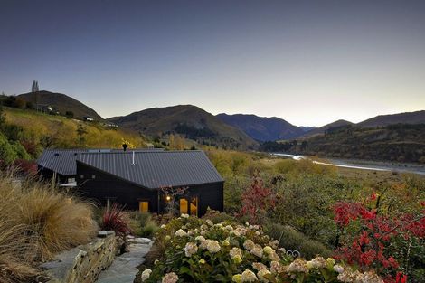 Photo of property in 361 Tucker Beach Road, Queenstown Hill, Queenstown, 9371