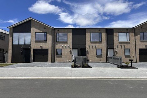 Photo of property in 19 Oyster Drive, Whenuapai, 0618