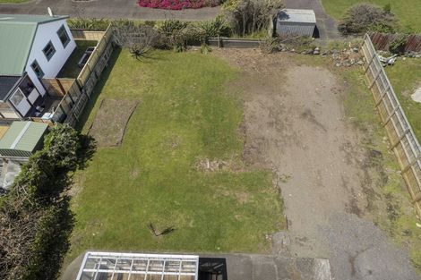 Photo of property in 68 Moana Street, Otaki Beach, Otaki, 5512