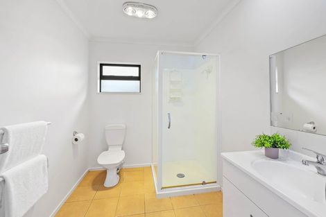 Photo of property in 37 Nicholas Gibbons Drive, Clendon Park, Auckland, 2103