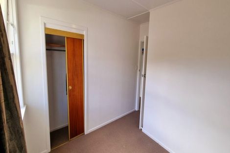 Photo of property in 4 Beverley Grove, Paparangi, Wellington, 6037