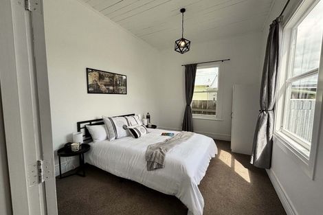 Photo of property in 10a Hereford Street, West End, Palmerston North, 4410