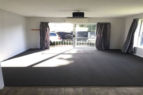 Photo of property in 2/6 Pateke Place, Bromley, Christchurch, 8062