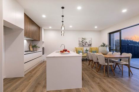 Photo of property in 2 Paparahi Place, Wainui, 0992