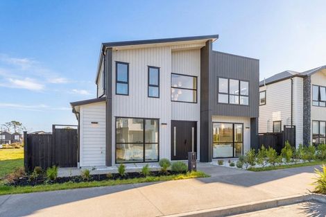 Photo of property in 39 Park Green Avenue, Rosehill, Papakura, 2113
