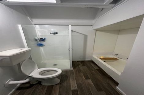 Photo of property in 2/62 South Karori Road, Karori, Wellington, 6012