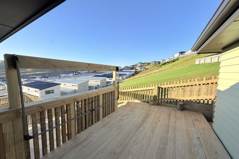 Photo of property in 5 Swinton Place, Churton Park, 6037
