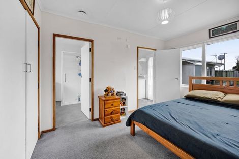Photo of property in 28 Camberwell Road, Hawera, 4610