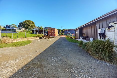 Photo of property in 13 Semple Street, Kakanui, Oamaru, 9495