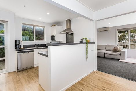 Photo of property in 10 Christchurch Crescent, Kelson, Lower Hutt, 5010