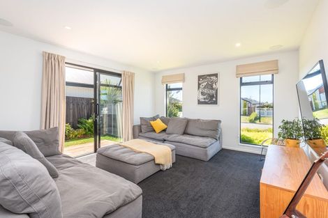 Photo of property in 30 Highgate Drive, Rangiora, 7400
