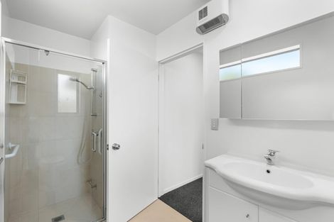 Photo of property in 273b Wairakei Road, Bryndwr, Christchurch, 8053