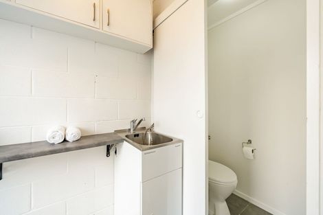 Photo of property in 11f5- John Street, Trentham, Upper Hutt, 5018