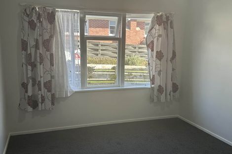 Photo of property in 5 Hollies Crescent, Johnsonville, Wellington, 6037