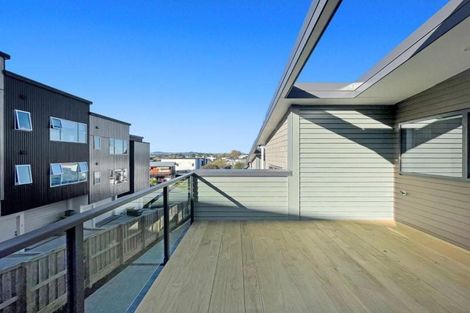 Photo of property in 11u4 Scotland Place, Hillcrest, Hamilton, 3216