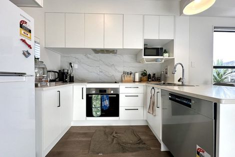 Photo of property in 3 Morihana Close, Glen Eden, 0602