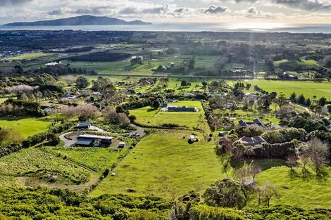 Photo of property in 147 Huia Street, Waikanae, 5391