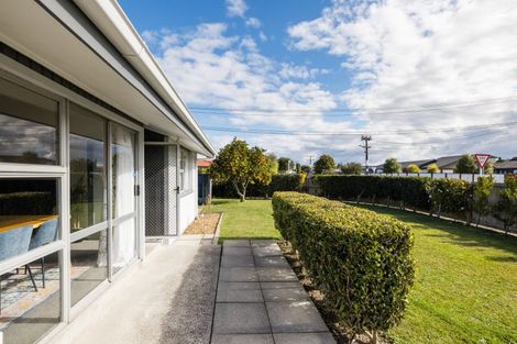 Photo of property in 2 Thornton Place, Melville, Hamilton, 3206