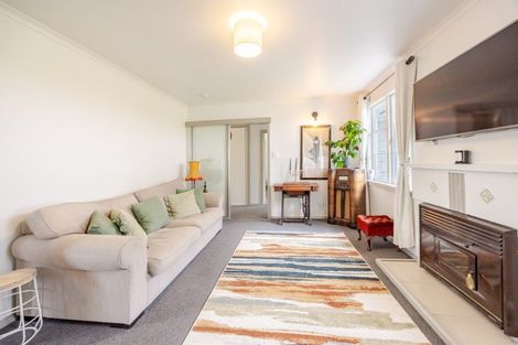 Photo of property in 243 State Highway 2, Clive, 4102