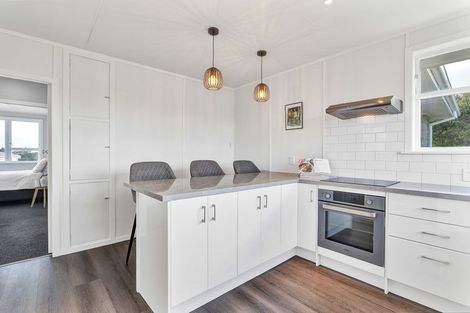 Photo of property in 75 Wrantage Street, Westown, New Plymouth, 4310