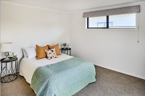 Photo of property in 48 Schooner Drive, Whitby, Porirua, 5024