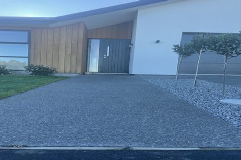 Photo of property in 92 Petries Road, Woodend, 7610