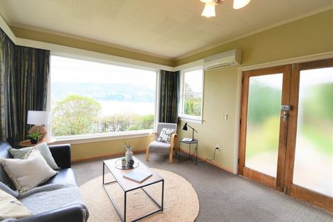 Photo of property in 16 Marine Parade, Macandrew Bay, Dunedin, 9014